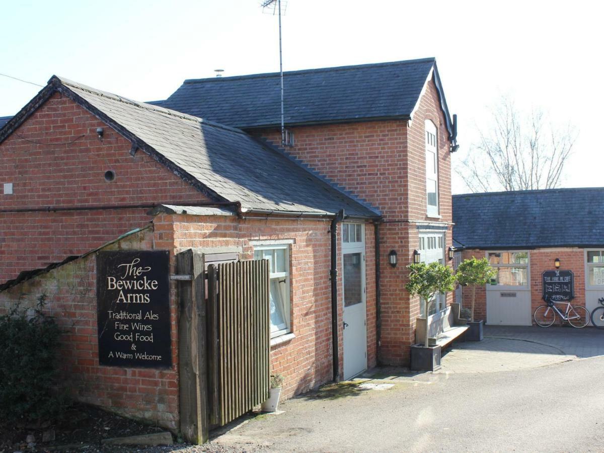 The Bewicke Arms Bed and Breakfast Hallaton Exterior foto